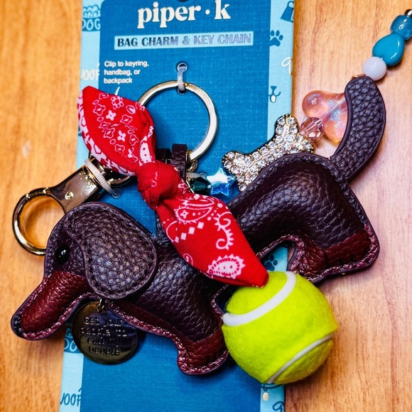 Piper K Dachshund Dog Bag Charm Keychain - Picture 3 of 5